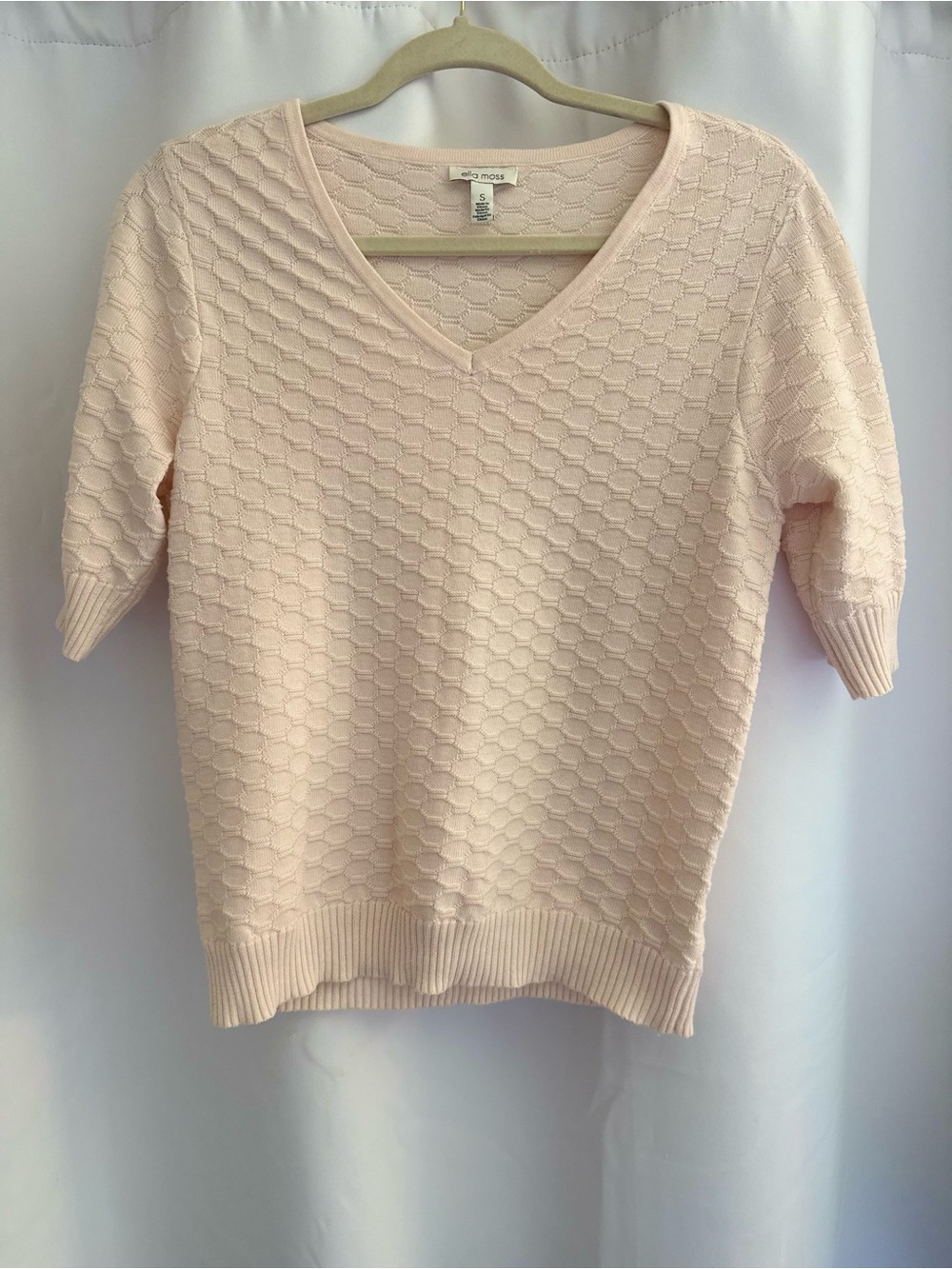 Ella Moss Pale Blush Textured V-Neck Short Sleeve Sweater